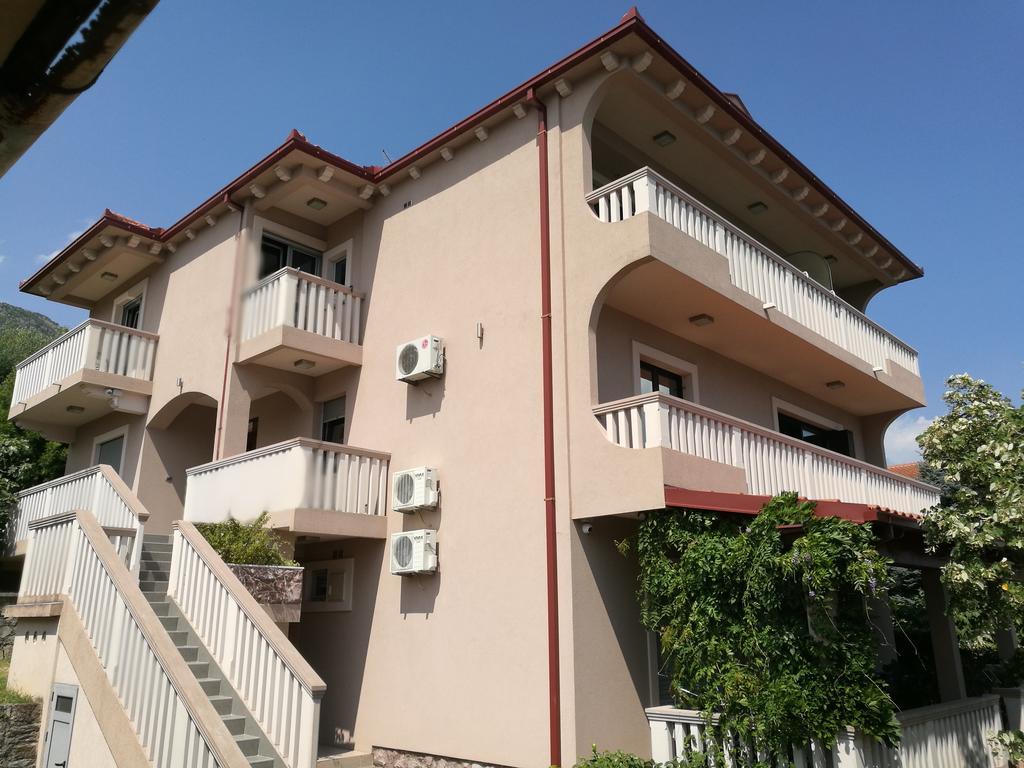 Vila Jadranka Apartments Herceg Novi Zewnętrze zdjęcie
