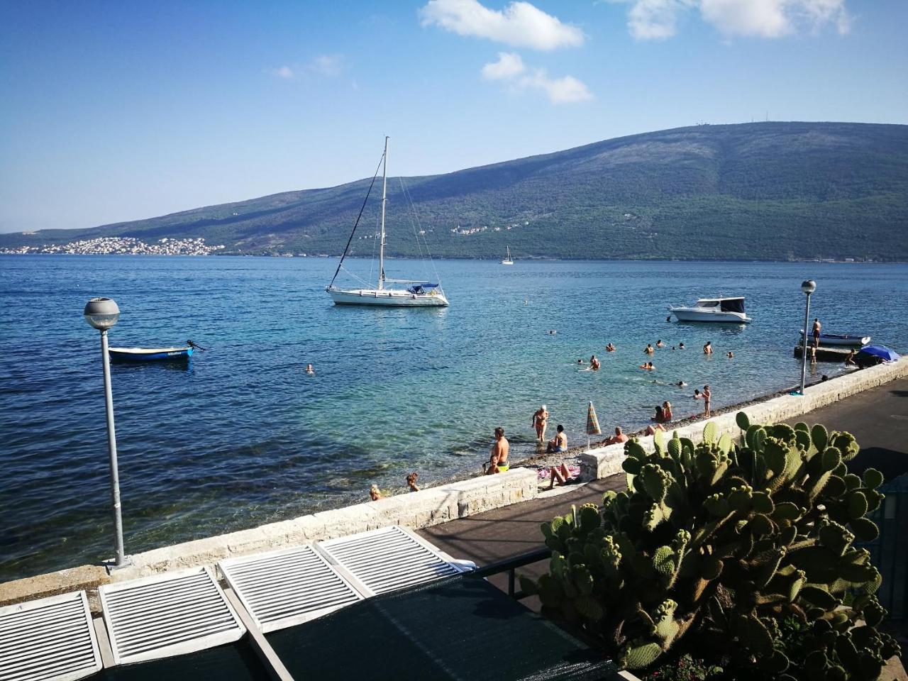 Vila Jadranka Apartments Herceg Novi Zewnętrze zdjęcie